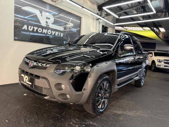 FIAT STRADA 1.8 MPI ADVENTURE CD 16V FLEX 3P MANUAL FIAT STRADA 1.8 MPI ADVENTURE CD 16V FLEX 3P MANUAL
